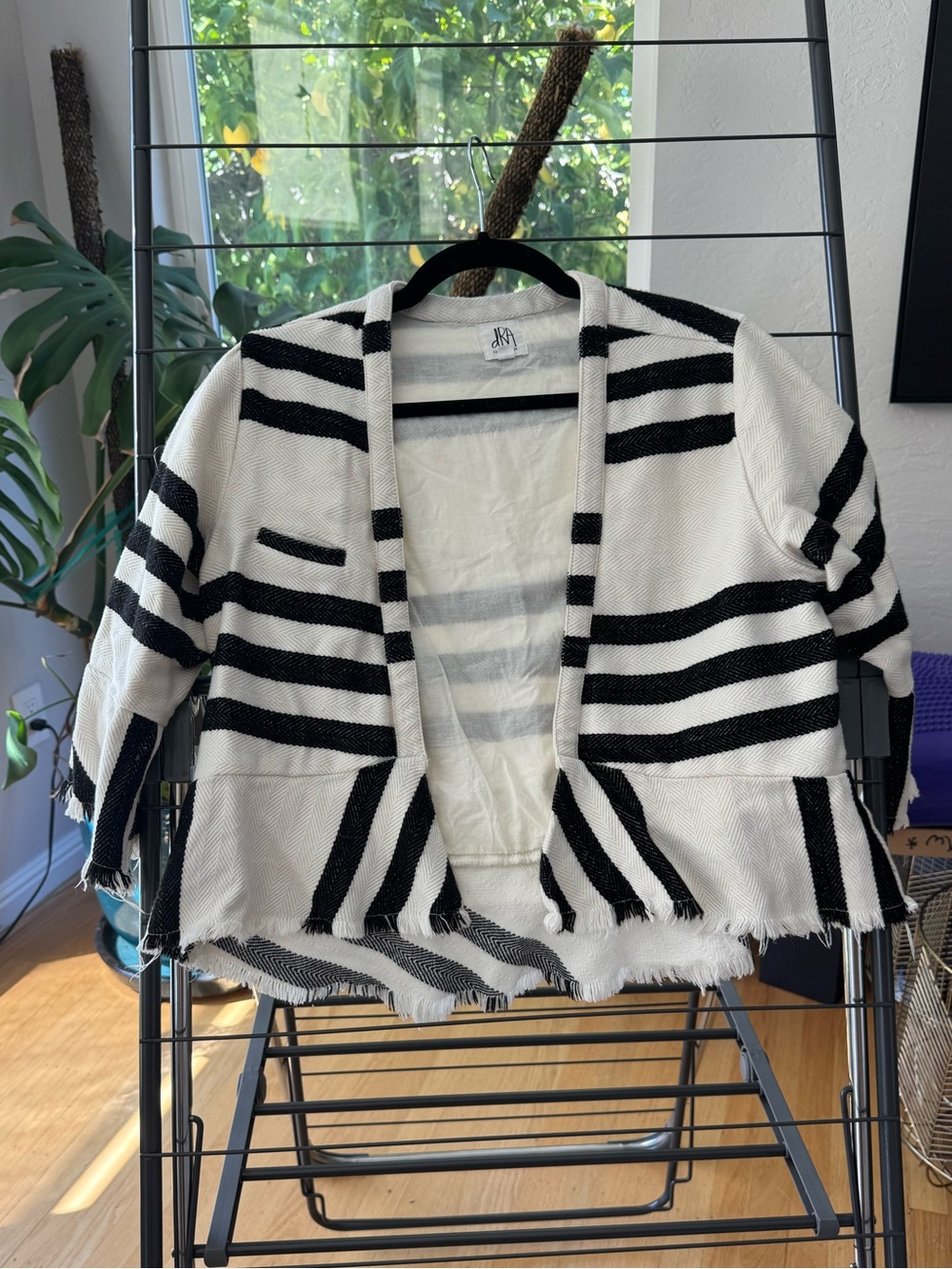 dRA Striped Cropped Open-Front Cardigan - Black & White